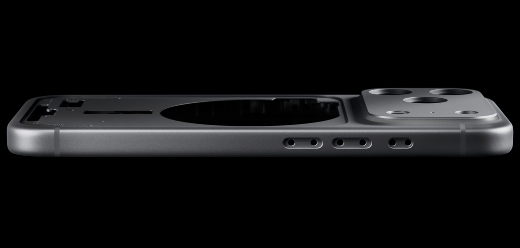 Apple iPhone 17 Pro Max rear image